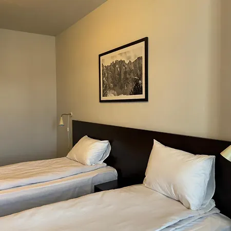 Royal Towers Hotel 2*