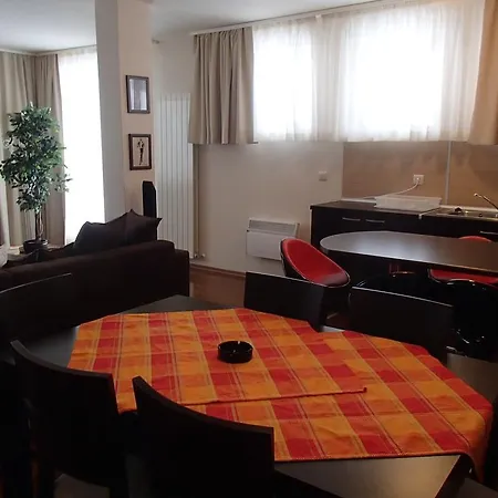 Hotel Royal Towers 2*