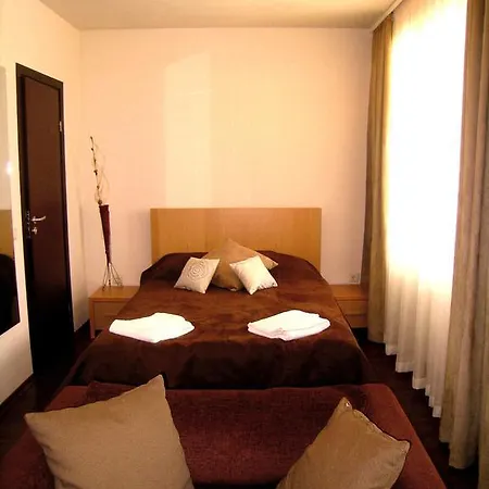 Otel Royal Towers 2*