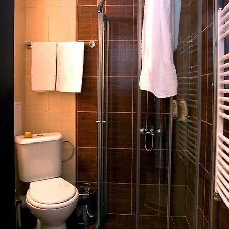 Royal Towers Hotel 2*