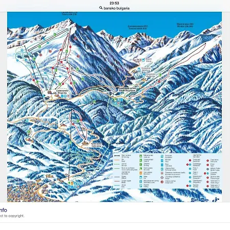 מלון Royal Towers בנסקו