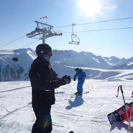 Royal Towers בנסקו