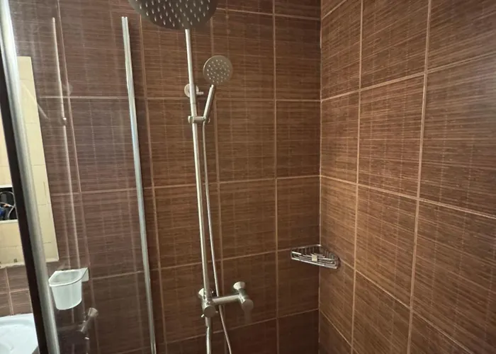 Хотел роял тауърс 2*