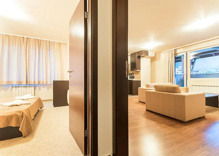 роял тауърс Банско