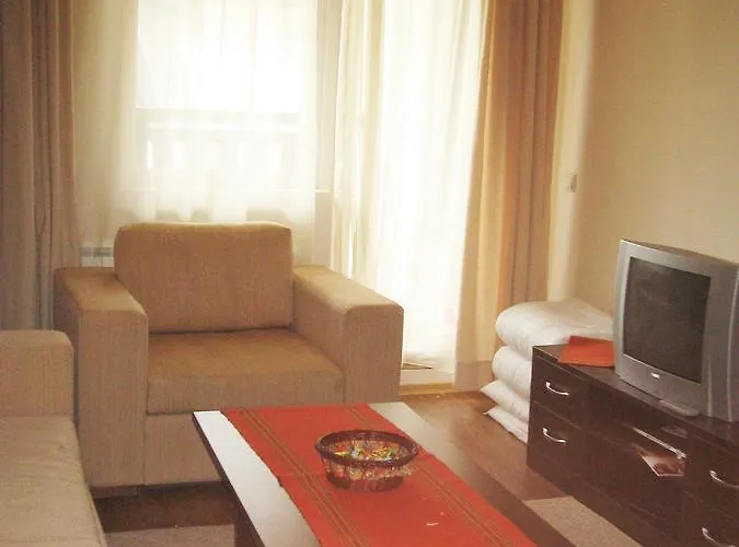 роял тауърс Хотел