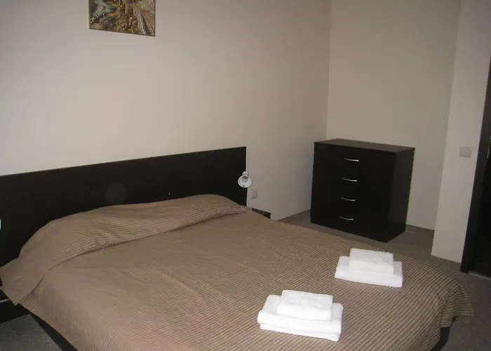 роял тауърс Хотел